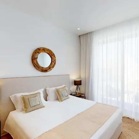 Villa Sanders Bayfront Luxury Villas